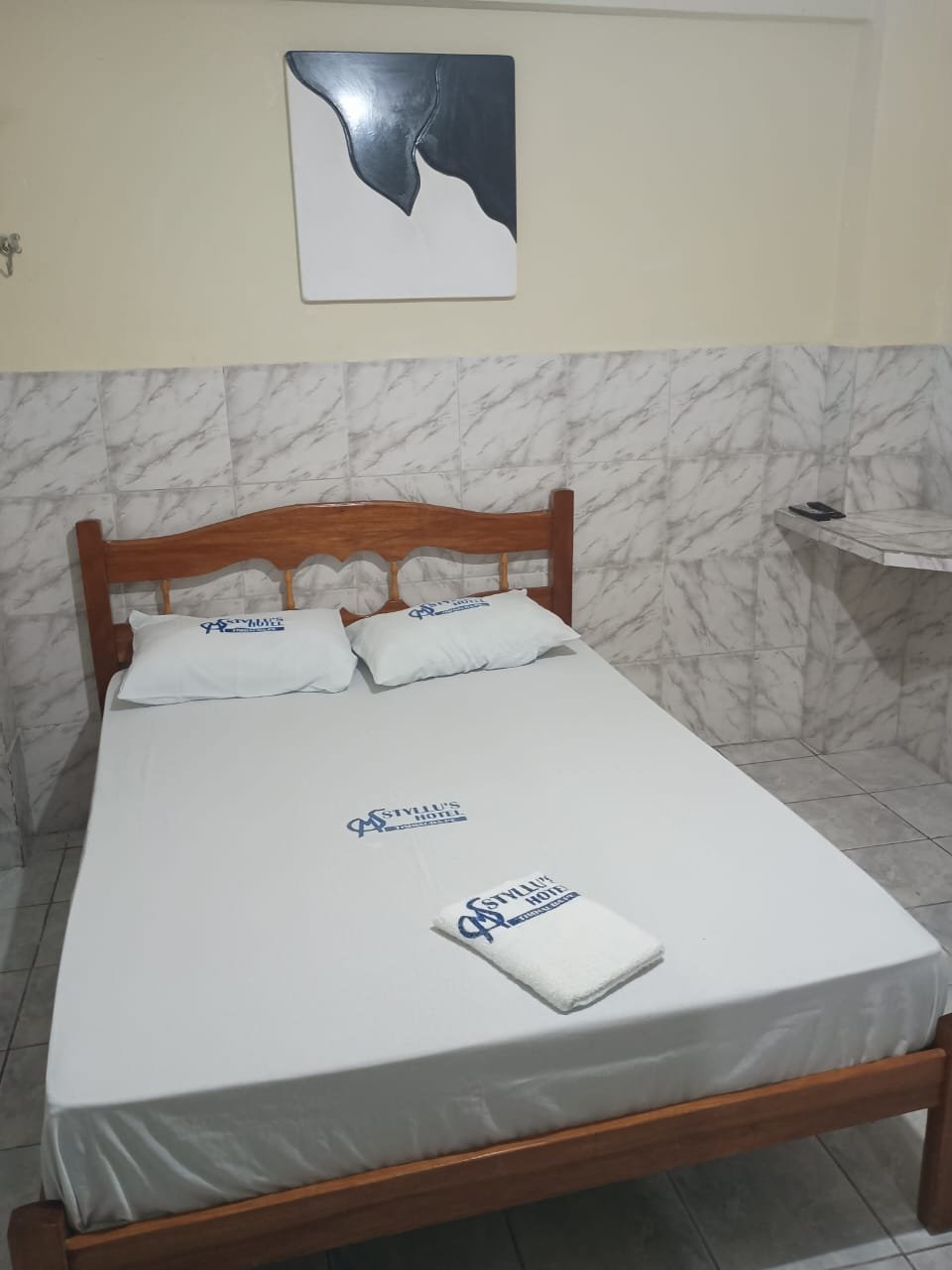 Quarto duplo com cama de casal